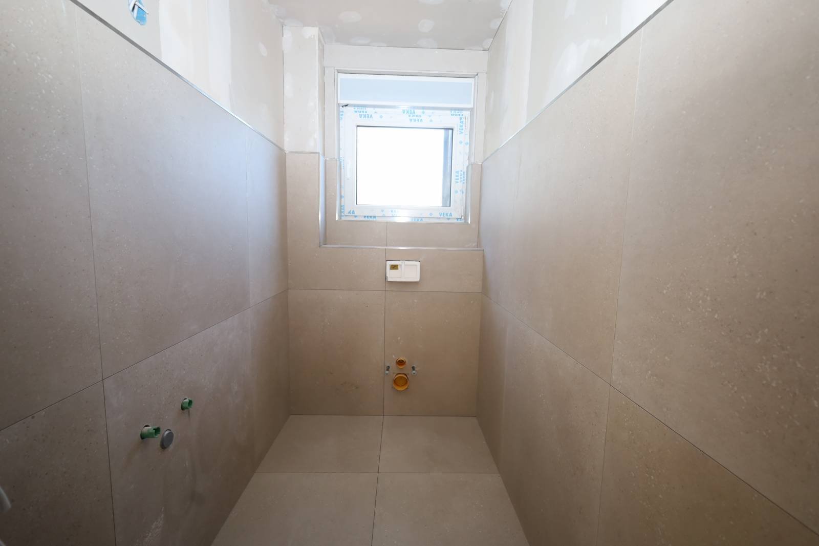 648245 - Villa in Vodice