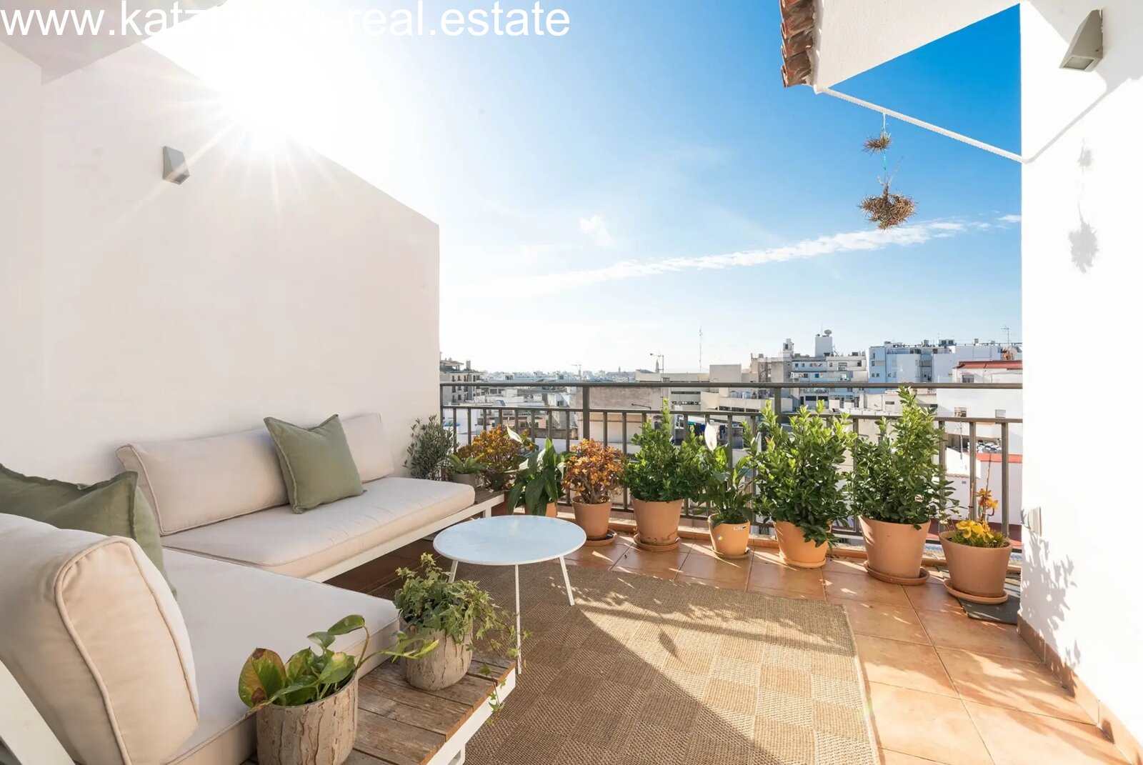 Stilvolles Wohnen im Herzen von Palma – Moderne 4-Zimmer Eigentumswohnung mit Klimaanlage und Komfort