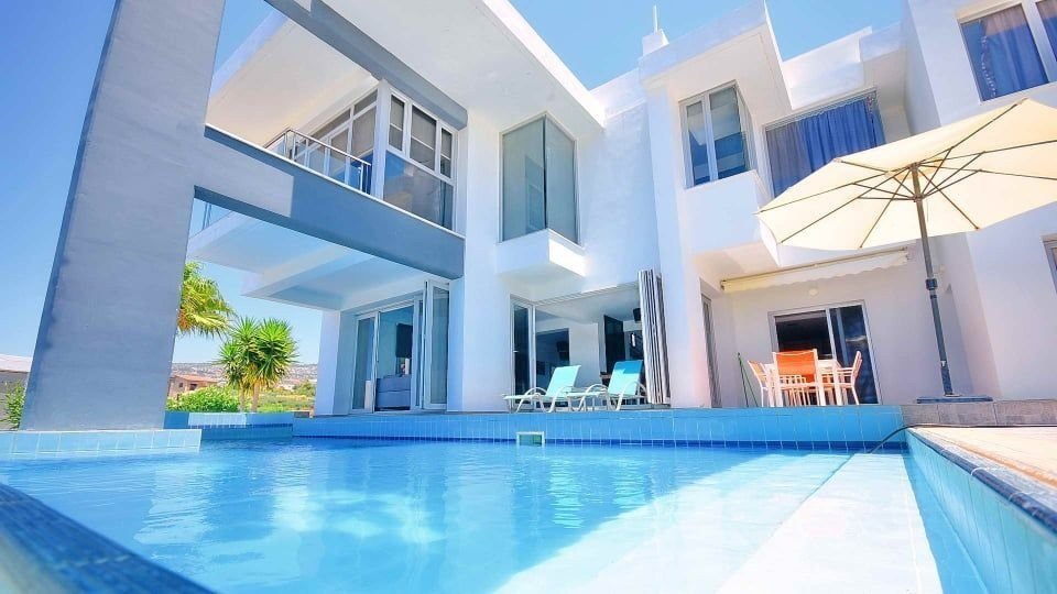 For Sale Luxury Modern VIlla in lower Pegeia based on a plot of land of 5,381m2, with parking space for 2 cars.
This Villa fully Renovated on 2017. T