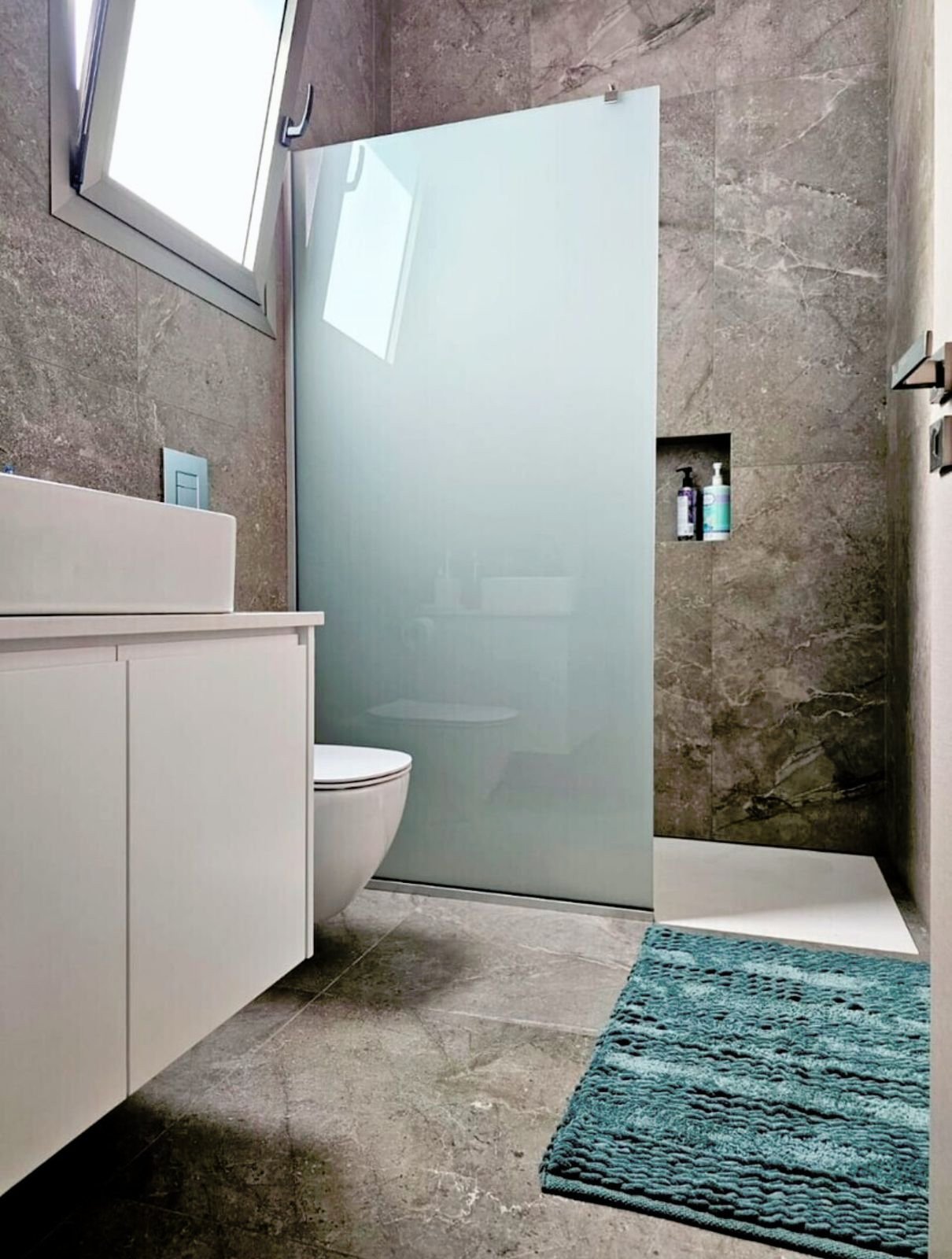 ? Exklusive Neubau-Bungalow in Emba, Paphos – Ideal für anspruchsvolle Familien & Relocation
For Sale | No VAT | Year of Build: 2023
Entdecken Sie e