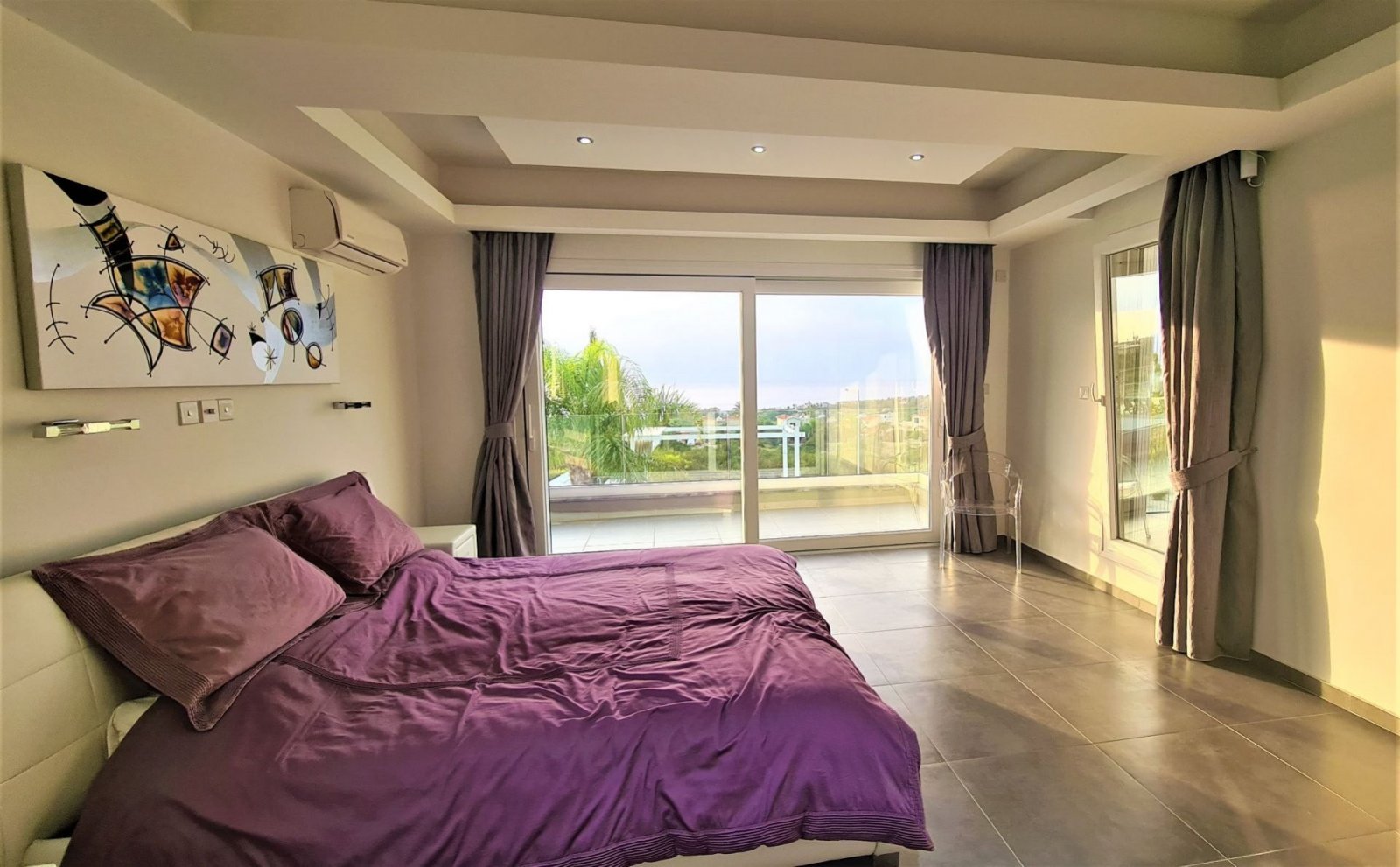 For sale: This beautiful detached villa in Pegeia - Sea Caves offers spacious living in one of the areas most sought-after locations. With an internal