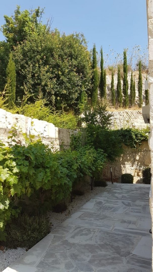 2 Storey 3 Bedrooms 3 bathtoom beautiful Villa with private swimming pool 7x3,5, fully furnished and equipped,
heated floors, barbeque ares, giverex