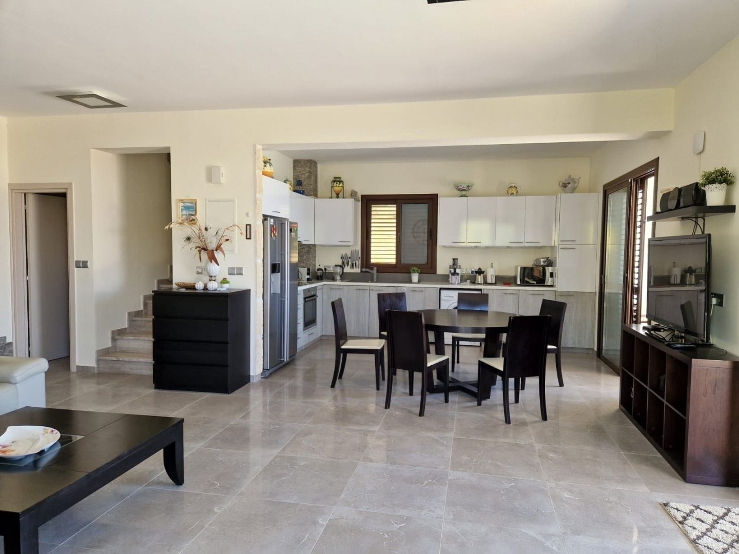 2 Storey 3 Bedrooms 3 bathtoom beautiful Villa with private swimming pool 7x3,5, fully furnished and equipped,
heated floors, barbeque ares, giverex