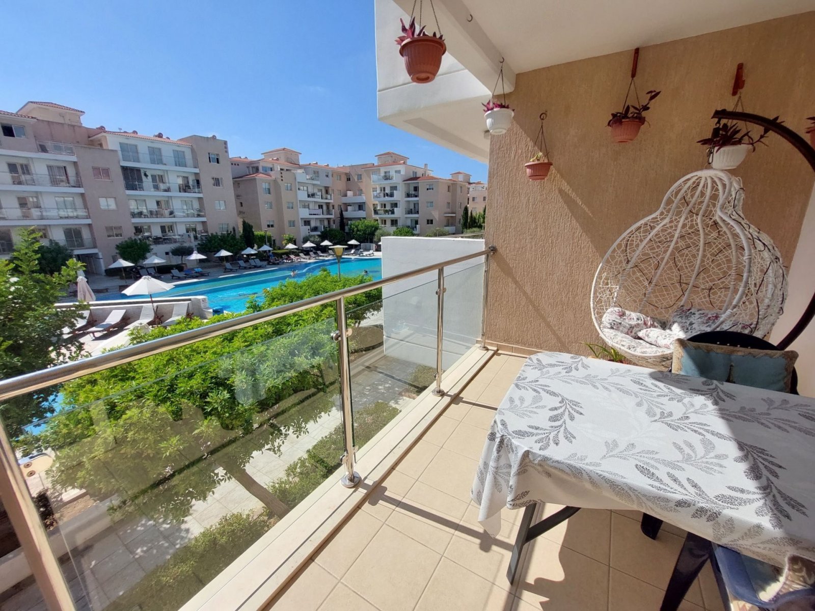 3 Bedrooms 2 bathrooms Apartment on 1st floor, fully furnished and equipped, communal swimming pool,  lift, storage,  parking space, facilities of Ely
