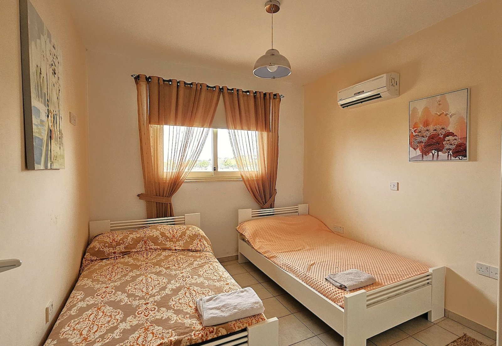 For sale is a modern 2-bedroom apartment located in the sought-after area of Kato Paphos, near the Tomb of the Kings Archeological Park and Venues San