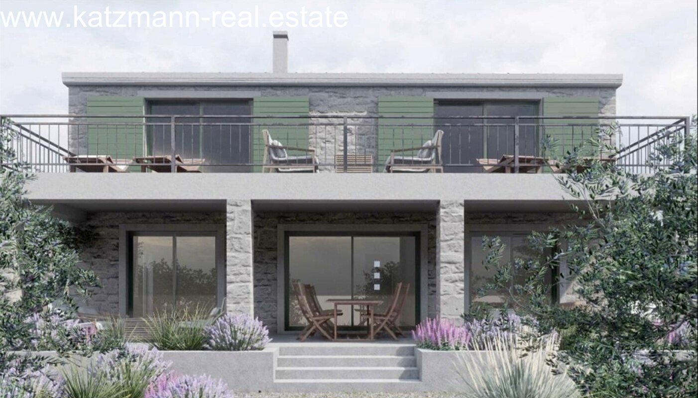 Baugrundstück mit Baugenehmigungsverfahren - Tribunj