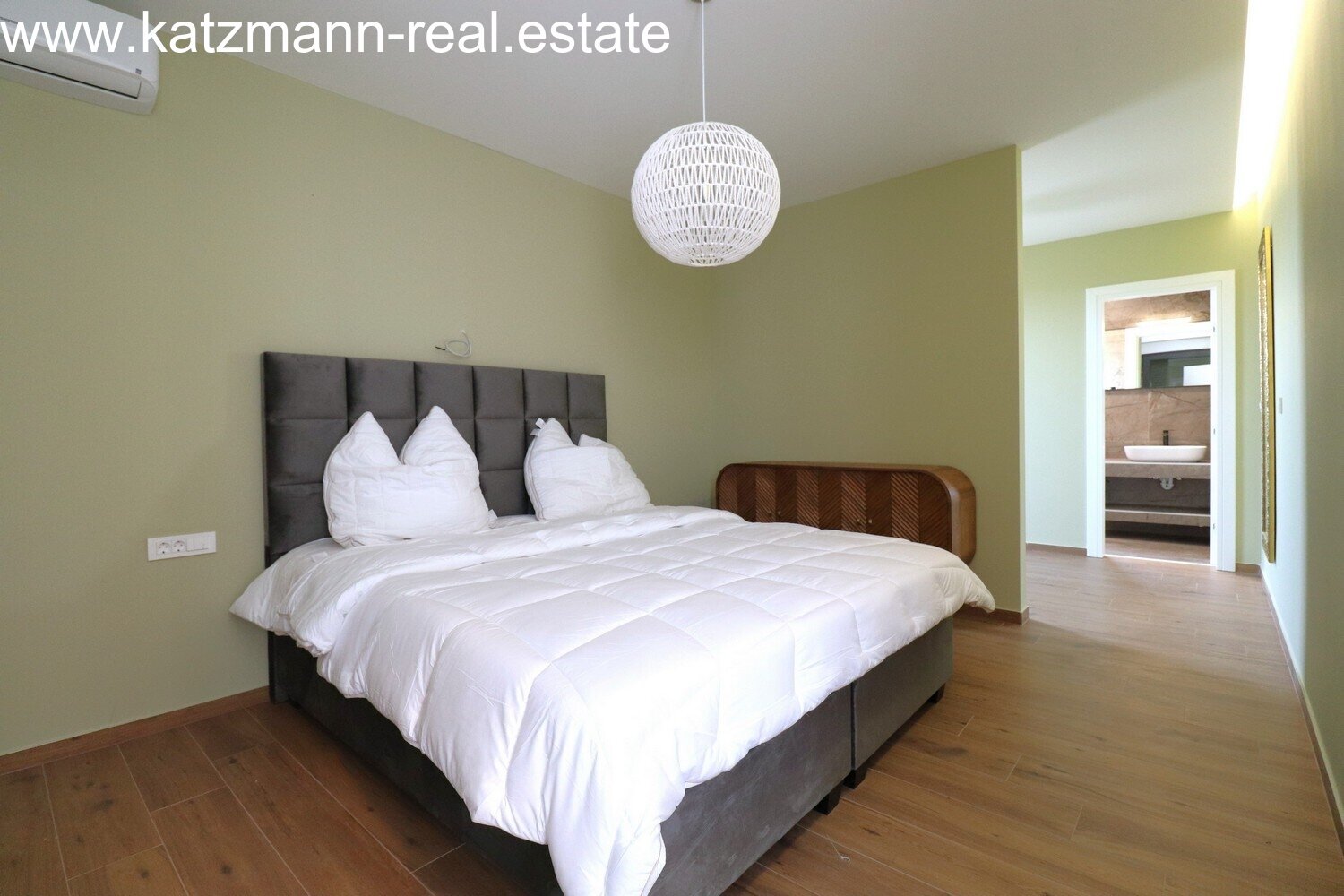 Exklusive Neubau-Villa mit Infinity- Pool und Meerblick - Vodice