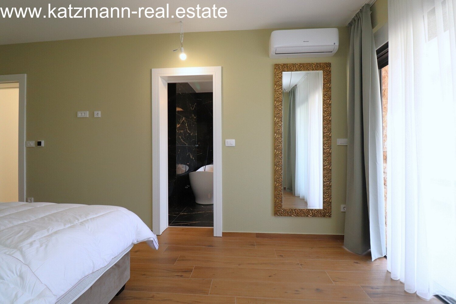 Exklusive Neubau-Villa mit Infinity- Pool und Meerblick - Vodice