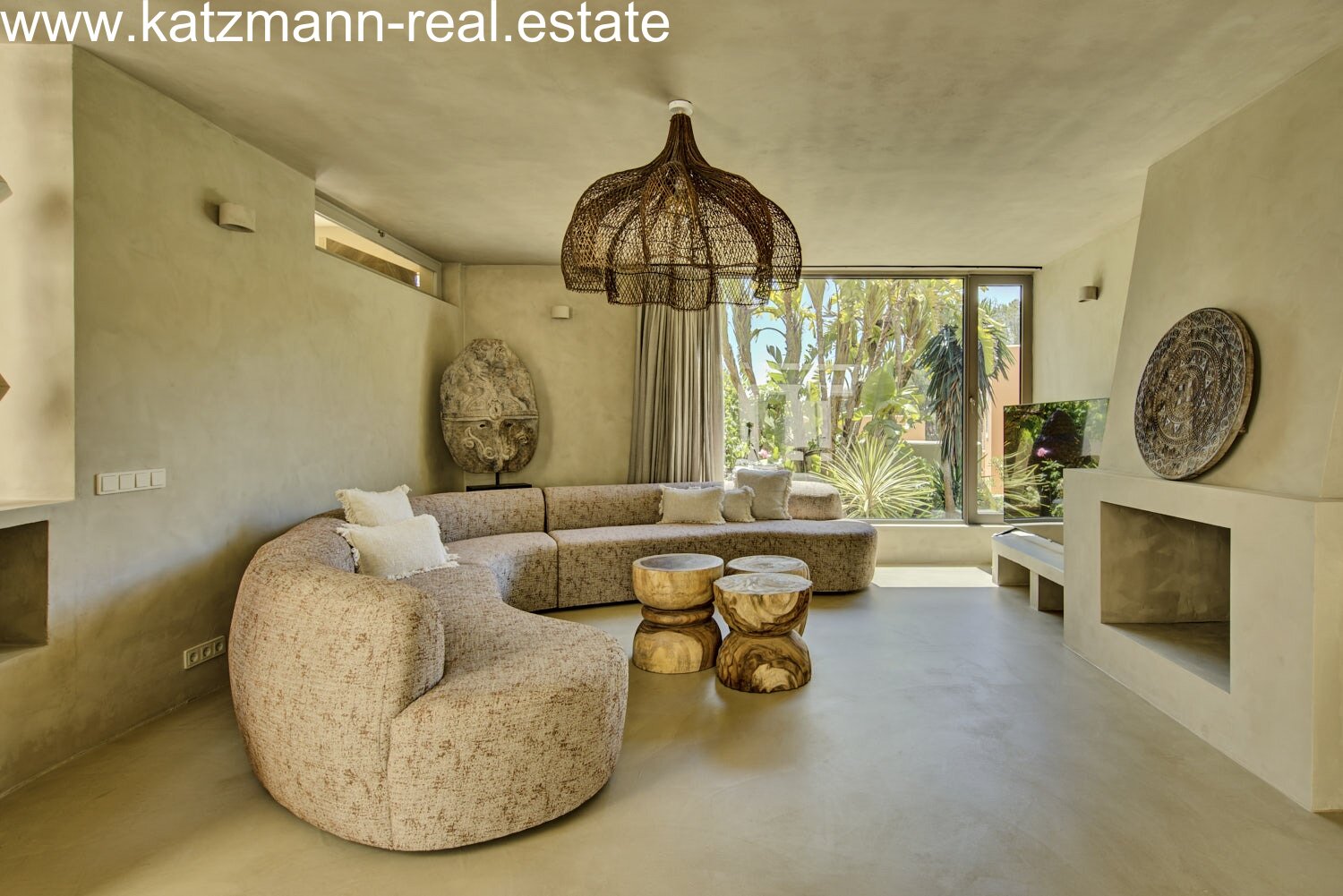 Yin Yang – Villa in Can Furnet