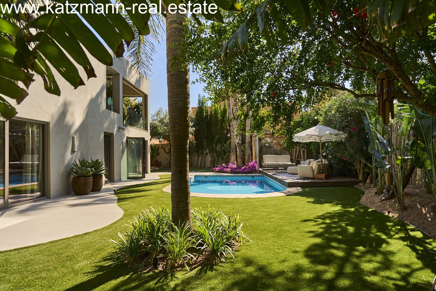 Yin Yang – Villa in Can Furnet