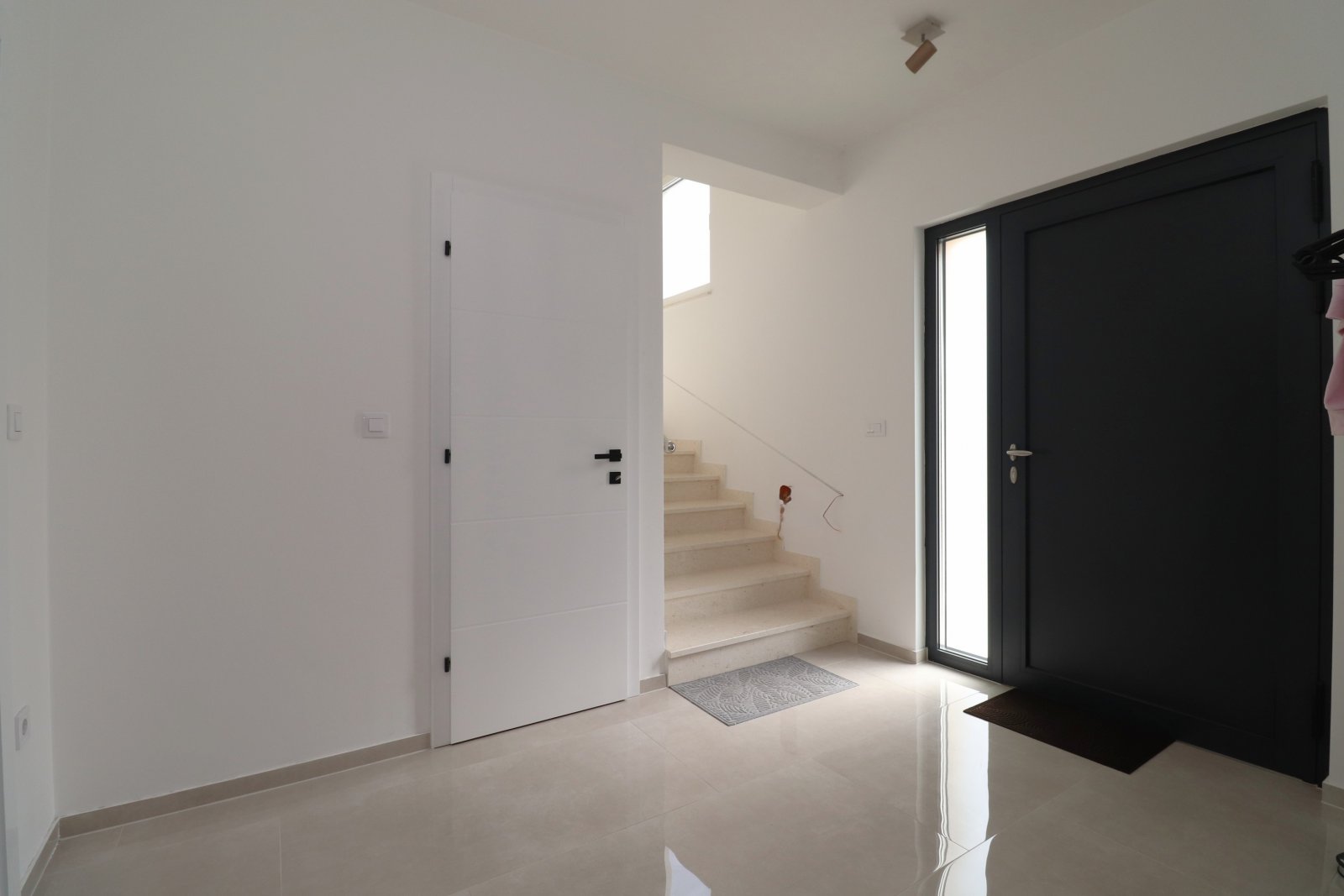 303244 - Villa in Vodice