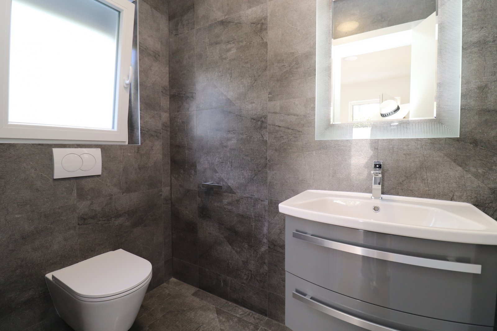 275771 - Villa in Vodice