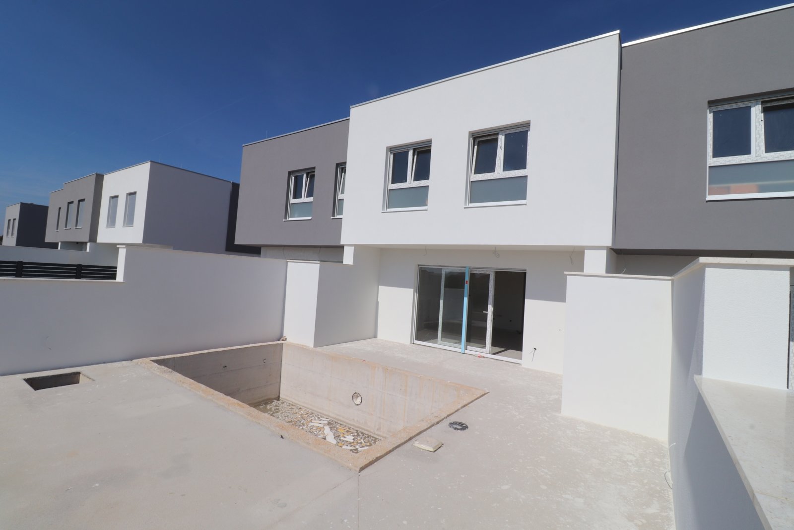 280978 - Villa in Vodice