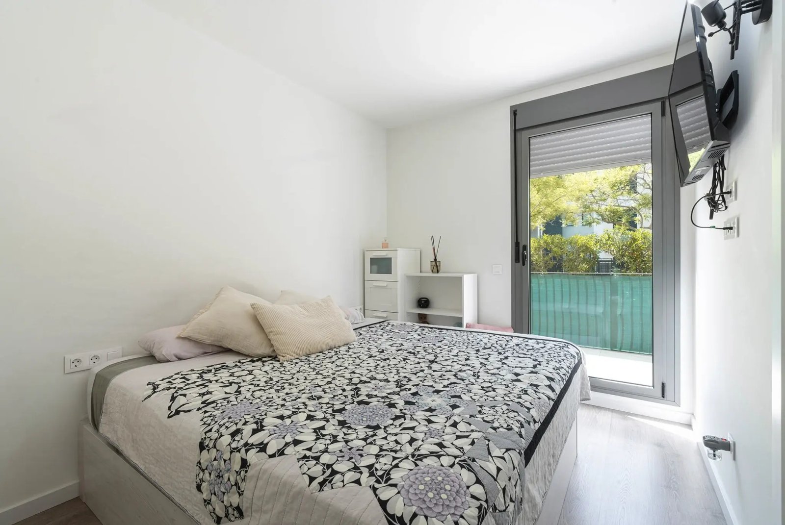 Modernes Wohnen in Palma – Elegante 5-Zimmer Eigentumswohnung mit nachhaltiger Solarheizung