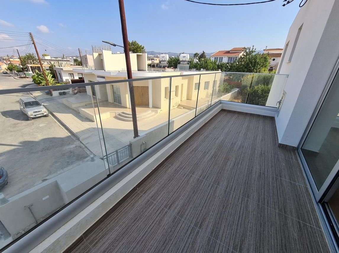 International Villas available Villa 2
This project consists of 5 Large Luxury Villas just a few meters from the International school located in Anav