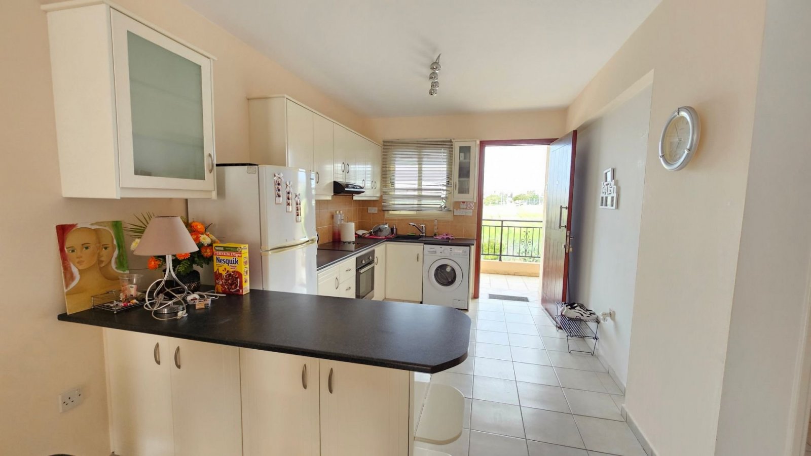 For sale is a modern 2-bedroom apartment located in the sought-after area of Kato Paphos, near the Tomb of the Kings Archeological Park and Venues San
